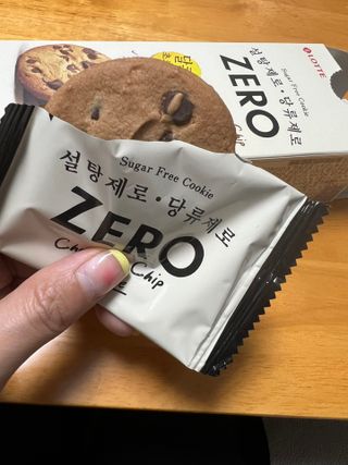 ZERO (초콜릿 칩 쿠키, 카카오 케이크, 후르츠 젤리, 아이스 콜라, 아이스 초코바) — 5점을 준 리뷰어가 2022년 6월 올린 사용 사진