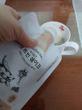 헤이빈즈 식사대용 식물성단백질 다이어트쉐이크 파우치 5일분 — 5점을 준 리뷰어가 2023년 3월 올린 사용 사진