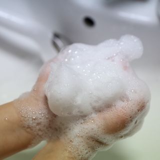 포멀비 키즈 더마베리어 아토 세트(크림 120ml+워시 300ml+스틱밤 18g) — 4.5점을 준 리뷰어가 2023년 12월 올린 사용 사진