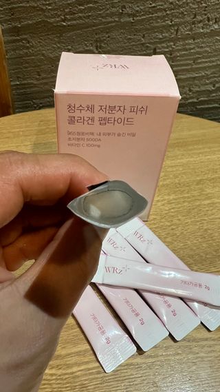 방방곳곳 청수체 콜라겐 — 5점을 준 리뷰어가 2022년 3월 올린 사용 사진