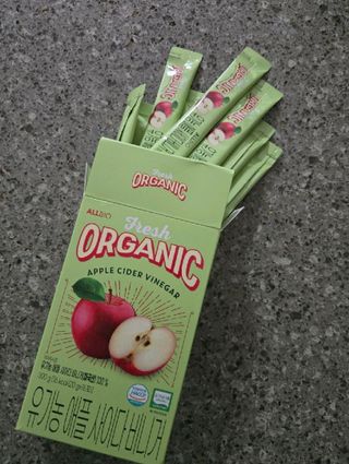 올바이오 [쿠팡 구매] 유기농 애플사이다비니거 애사비 스틱 15p, 300g, 1개 — 5점을 준 리뷰어가 2025년 1월 올린 사용 사진