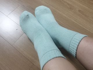 [사이즈가 있는 양말 필로이]여자 순면 통파일 꿀잠 수면 양말【 S, M, L 】3가지 사이즈_컬러 랜덤 3족 — 5점을 준 리뷰어가 2022년 10월 올린 사용 사진