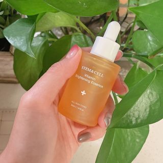 체르엠 스템앤셀 비타민 브라이트닝 에센스 30ml 1개 — 5점을 준 리뷰어가 2021년 11월 올린 사용 사진