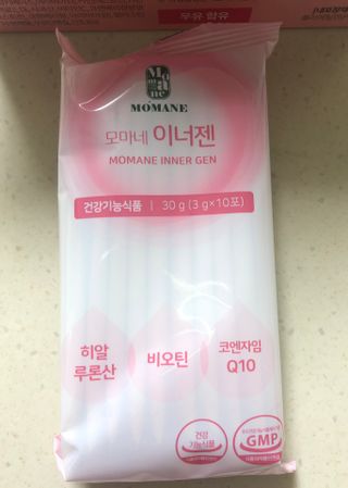 [모마네] 이너뷰티 히알루론산 비오틴 코큐텐 저분자피쉬콜라겐 - 3 g 30포 ★석류맛 — 4점을 준 리뷰어가 2021년 12월 올린 사용 사진