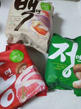 [풀무원] 자연은맛있다 정면, 백면, 홍면  세트 — 5점을 준 리뷰어가 2021년 4월 올린 사용 사진