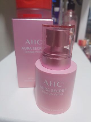 AHC 아우라 시크릿 톤업 벨벳 — 5점을 준 리뷰어가 2021년 4월 올린 사용 사진