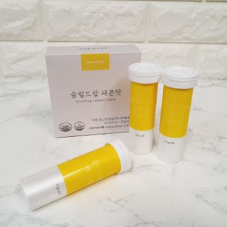 [슬림드랍 레몬맛] 건기식 다이어트 보조제 겸 비타민 — 4.5점을 준 리뷰어가 2022년 1월 올린 사용 사진
