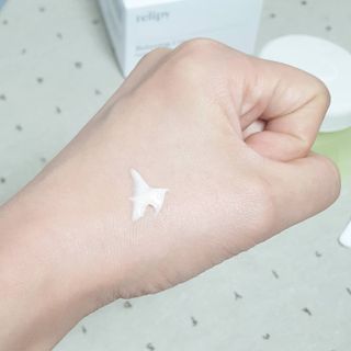 카오리온코스메틱스 사카로미세스와 시카의 만남        릴리피 릴렉싱 크림 진정한 탄력을 경험해보세요 — 5점을 준 리뷰어가 2021년 5월 올린 사용 사진