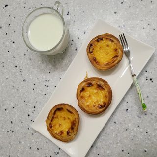 디앙뜨 포르투갈 에그타르트 오리지널 맛+패션후르츠 맛 중 택1 — 3점을 준 리뷰어가 2021년 7월 올린 사용 사진