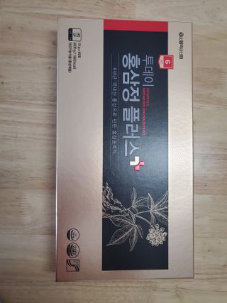 서울약사신협_투데이홍삼정플러스스틱_10g x 60포 — 5점을 준 리뷰어가 2021년 7월 올린 사용 사진