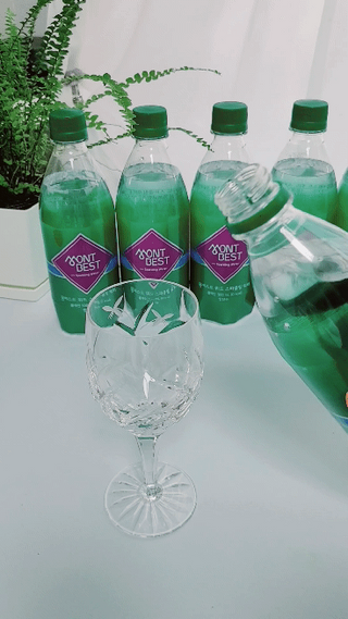 몽베스트 Montbest with Sparkling water Plain 20병 — 5점을 준 리뷰어가 2021년 11월 올린 사용 사진