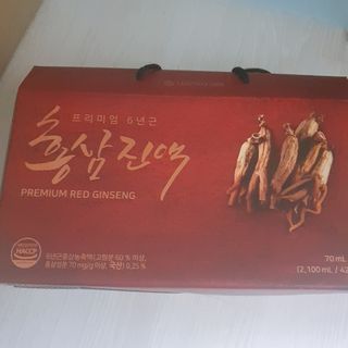서울약사신협_프리미엄 6년근 홍삼진액_70mlx30포 — 5점을 준 리뷰어가 2021년 2월 올린 사용 사진