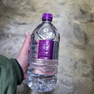 몽베스트 MONTBEST 1L 12입 — 5점을 준 리뷰어가 2022년 4월 올린 사용 사진