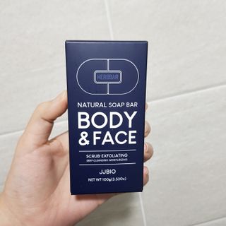 제이제이바이오 허브마사지바 올인원 알약비누 — 5점을 준 리뷰어가 2022년 4월 올린 사용 사진