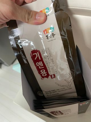[몸엔용] 무더운 날씨에 국산녹용 기엔용으로 몸보신 50ml x 30포 — 5점을 준 리뷰어가 2021년 6월 올린 사용 사진