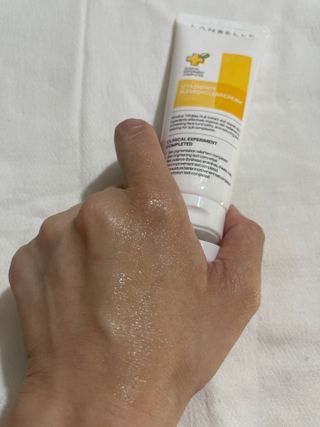 랑벨 비타 에너지 잡티 크림 75ml (피부 속 기미완화크림) — 4.5점을 준 리뷰어가 2022년 6월 올린 사용 사진
