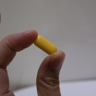 [경남제약헬스케어] 런칭기념 케어플러스 B로날린 1,000mg X 60정(2개월분)/비타민B군 — 5점을 준 리뷰어가 2023년 10월 올린 사용 사진