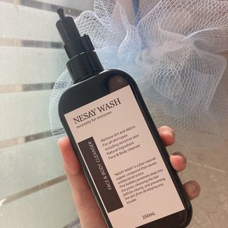 NESAY 네세이 올인원 트러블 워시 250mL — 3.5점을 준 리뷰어가 2021년 3월 올린 사용 사진
