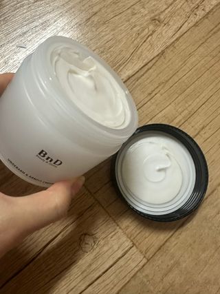 비엔디 프리용[한/영]BnD 바디 미백 겨드랑이 크림 — 5점을 준 리뷰어가 2024년 10월 올린 사용 사진