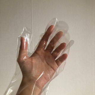 노플(NOPL) 노플 친환경 바이오 산화 생분해  항균 일회용 위생 비닐장갑 100매 + 지퍼백 소형, 대형 — 5점을 준 리뷰어가 2021년 10월 올린 사용 사진