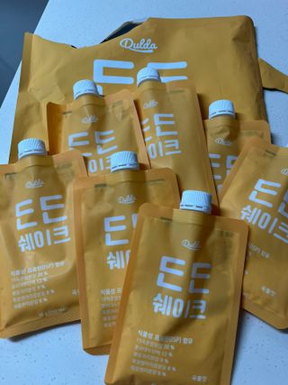 [덜다] 든든 식물성 단백질 쉐이크 40g X 7입 (곡물/딸기) — 5점을 준 리뷰어가 2023년 8월 올린 사용 사진