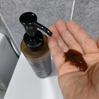 헤어플러스 콴디 플러피 클라우드 버블 팩 클렌저 — 4점을 준 리뷰어가 2021년 3월 올린 사용 사진