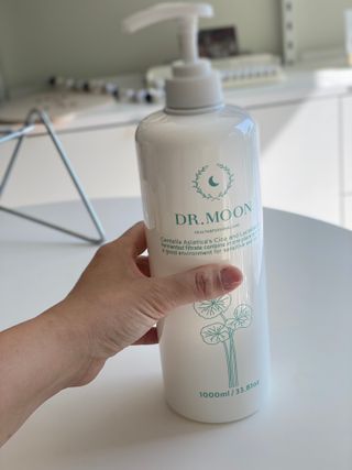 [닥터문] 센텔라 시카케어 화이트머스크 바디워시 1000ml — 5점을 준 리뷰어가 2023년 6월 올린 사용 사진