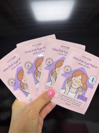 세뚜아(Cettua) 나우[세뚜아] 비타풀 아이 패치 Cettua Vita-Full Eye Patch — 5점을 준 리뷰어가 2024년 3월 올린 사용 사진