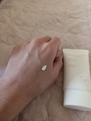 보타니티 촉촉수분자차 아쿠아핏 선 에센스 50ml + 보송톤업자차 징크 선 로션 50ml SPF50+ PA++++ (4/25) — 5점을 준 리뷰어가 2022년 4월 올린 사용 사진