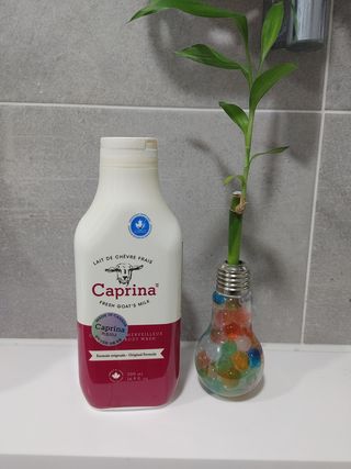 카프리나 프레쉬 산양밀크 어메이징 바디워시 500ml(오리지널향) — 3.5점을 준 리뷰어가 2023년 4월 올린 사용 사진