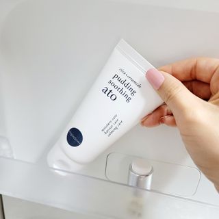 냉장고에 넣어요, 붉은 트러블 피부 다음날 진정되요 [버진팜스 푸딩수딩아토] — 5점을 준 리뷰어가 2021년 8월 올린 사용 사진