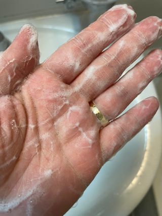 나우 0[리브엠] 화해 1등 클렌징 파우더! 모공&피지 말끔순삭 — 5점을 준 리뷰어가 2025년 2월 올린 사용 사진
