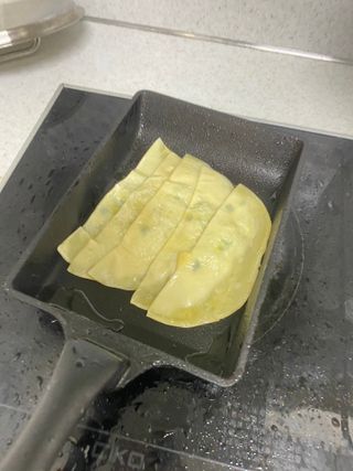 (주)성경순만두 곤약만두.콘치즈만두,삼각당면만두,당면 야끼만두,대구전통 납작만두,떡뽁이 매콤소스,달콤소스 — 5점을 준 리뷰어가 2023년 4월 올린 사용 사진