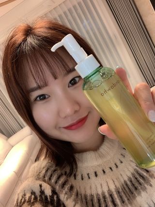 스킨큐어 산다화 순한 클렌징 동백 오일 200ml — 5점을 준 리뷰어가 2023년 3월 올린 사용 사진