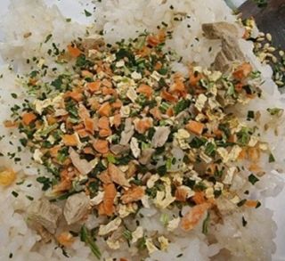 해풀잎 누구나 김밥*1ea [(혼합야채 35g *1ea,  김밥김 (5g, 5ea),  양념간장 (6g, 5ea), 참기름(5g, 2ea)] — 4.5점을 준 리뷰어가 2022년 7월 올린 사용 사진