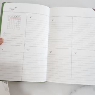 리훈 2023년 하고싶은말 다이어리 만년형(세로/가로) — 4.5점을 준 리뷰어가 2022년 11월 올린 사용 사진