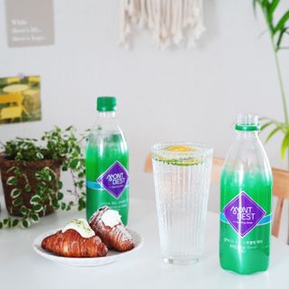 몽베스트 Montbest with Sparkling water Plain 20병 — 5점을 준 리뷰어가 2021년 11월 올린 사용 사진