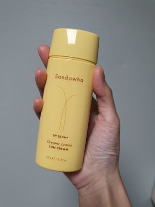 스킨큐어 산다화 유기농 레몬썬크림 — 5점을 준 리뷰어가 2022년 4월 올린 사용 사진