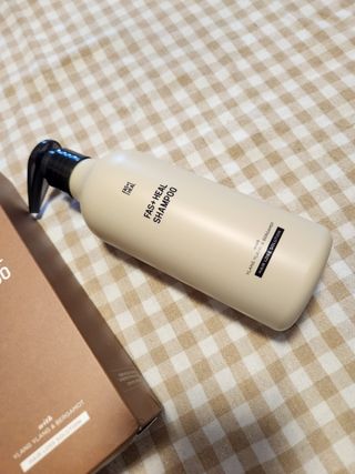 패스트힐(fast heal) 패스트힐 탈모증상완화샴푸 470ml — 5점을 준 리뷰어가 2023년 9월 올린 사용 사진