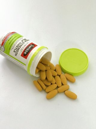 Swisse 스위스 고함량 밀크씨슬 35,000mg 60정 — 4점을 준 리뷰어가 2021년 11월 올린 사용 사진