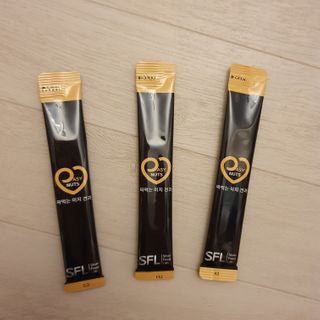 짜먹는 이지견과 짜먹는 이지아몬드, 짜먹는 이지허니피넛, 짜먹는 이지캐슈넛 각 10g X  10포 — 5점을 준 리뷰어가 2021년 1월 올린 사용 사진