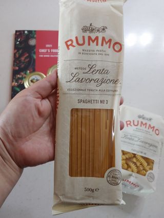 이탈리안 프리미엄 파스타 룸모 Rummo 파스타 2종 + 바질 페스토 + 블랙 트러플 페이스트 — 5점을 준 리뷰어가 2021년 7월 올린 사용 사진