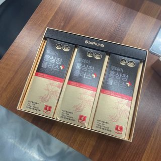 서울약사신협_투데이홍삼정플러스스틱_10g x 30포 — 5점을 준 리뷰어가 2021년 2월 올린 사용 사진