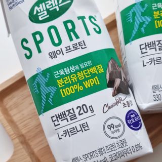 셀렉스스포츠 셀렉스 스포츠 드링크 초콜릿 _ 330ml x 12팩 — 5점을 준 리뷰어가 2021년 10월 올린 사용 사진