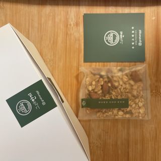 [그래한끼] 무설탕/저당 시리얼타입 수제그래놀라 (40gX10개) — 2.5점을 준 리뷰어가 2022년 8월 올린 사용 사진