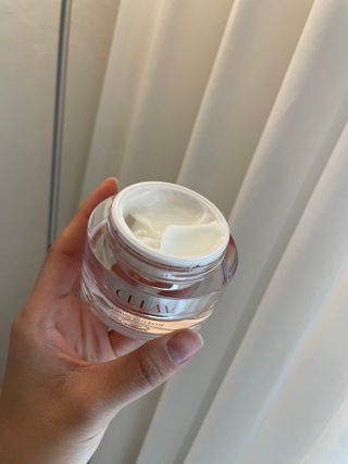 프리마인 바르기만 하면 철벽 스킨케어+24시간 마스크팩 효과. 셀라브 리제너레이팅 시스템 부스터+크림 세트 — 5점을 준 리뷰어가 2023년 5월 올린 사용 사진