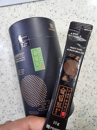 프리마인 자체 기업부설 연구소에서 찾아낸 건강한 수면의 비밀.  슬립토 플러스 30포 — 3점을 준 리뷰어가 2021년 11월 올린 사용 사진