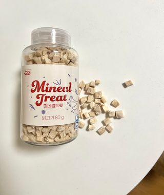 프롬씨 미네랄 소고기트릿 / 미네랄 치킨트릿 / 미네랄 북어트릿 (3가지 상품 중 랜덤 1가지 상품 랜덤 발송) — 5점을 준 리뷰어가 2022년 11월 올린 사용 사진