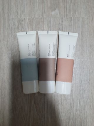 [후르디아] 끈적임 없는 착한성분 비건  핸드크림 3종 — 5점을 준 리뷰어가 2021년 11월 올린 사용 사진