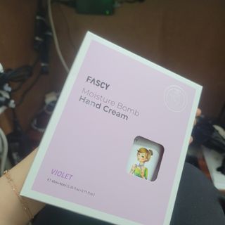 파시 FASCY 高保湿ハンドクリーム40ml+80ml セット — 4.5점을 준 리뷰어가 2021년 5월 올린 사용 사진